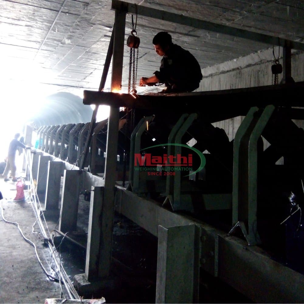 Thi công lắp đặt kết cấu cân băng tải MT-BS1600 tại hiện trường