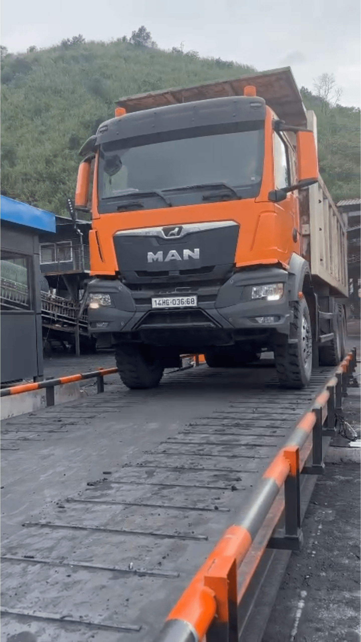 Kiểm tra tải thực