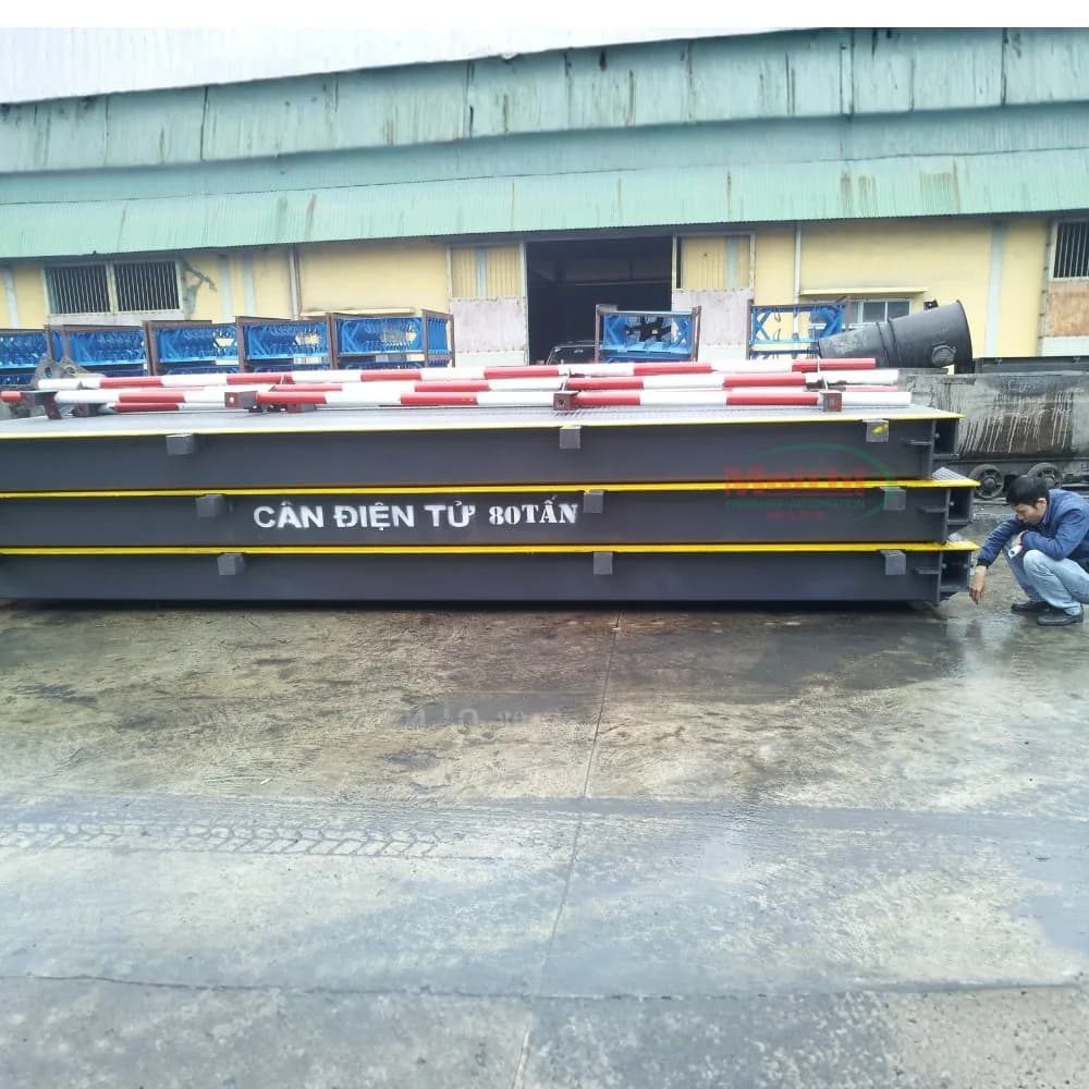 Bàn cân điện tử 80 tấn hoàn thiện tại xưởng Mai Thị