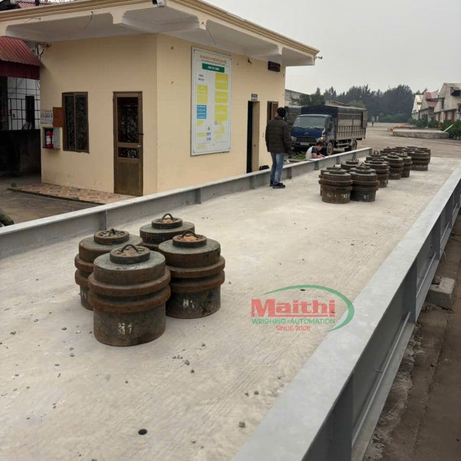 Hoàn thiện trạm cân Thanh Hương trước nghiệm thu